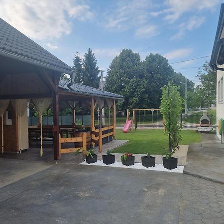 Holiday Home Baotic Velika Mlaka Exterior foto