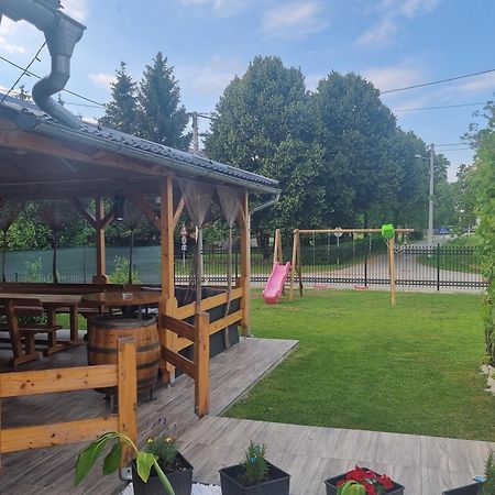 Holiday Home Baotic Velika Mlaka Exterior foto